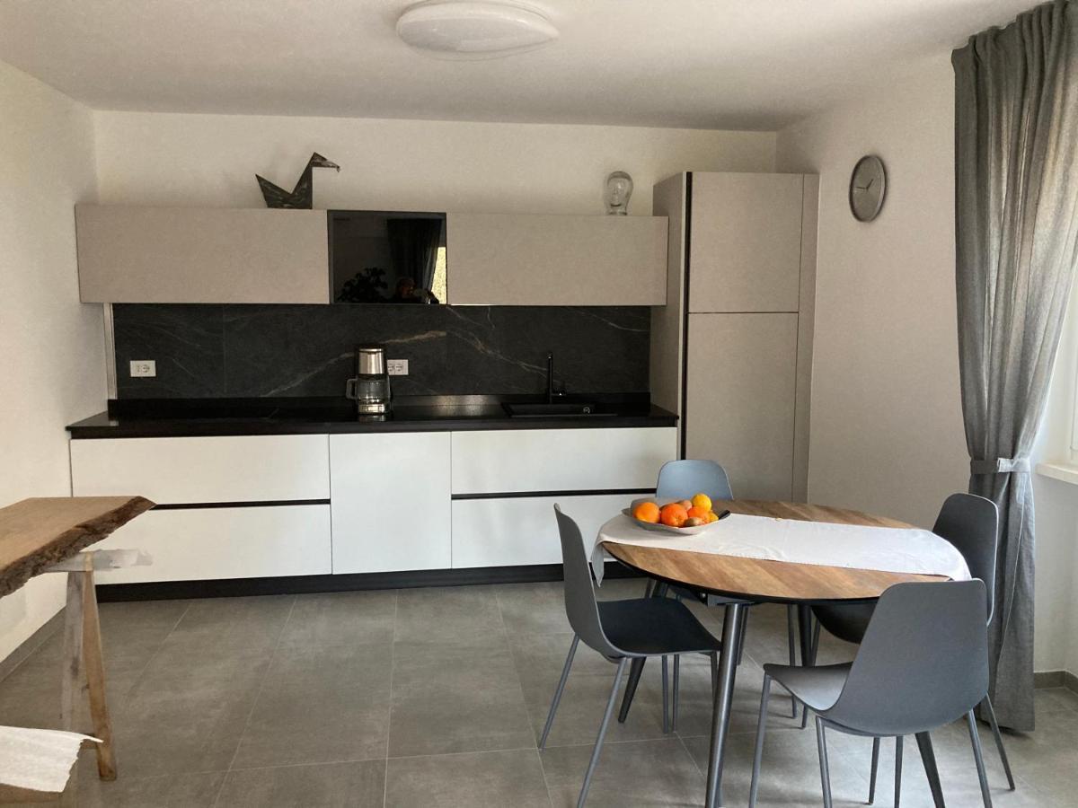 Civico 93 Apartment มัลเชซิเน ภายนอก รูปภาพ