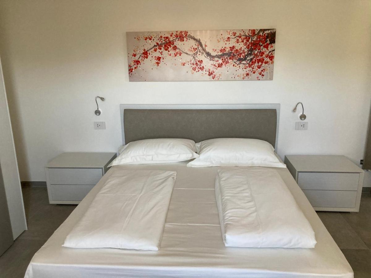 Civico 93 Apartment มัลเชซิเน ภายนอก รูปภาพ